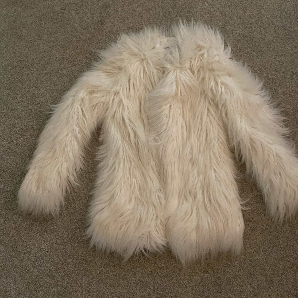 Bebe XS white shaggy Mongolian faux fur coat jacket